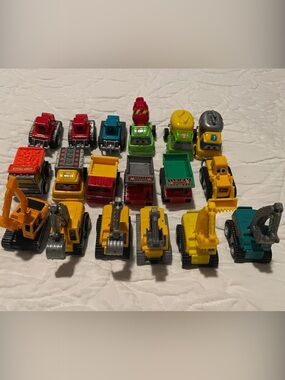 Assorted Kids Construction & Vehicle Toy Set - Yellow, Red, Green, Blue